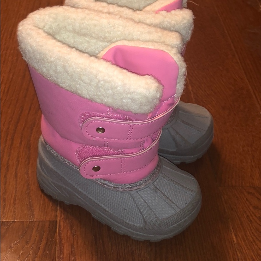 SOLD!!!!!!Koala snow boots